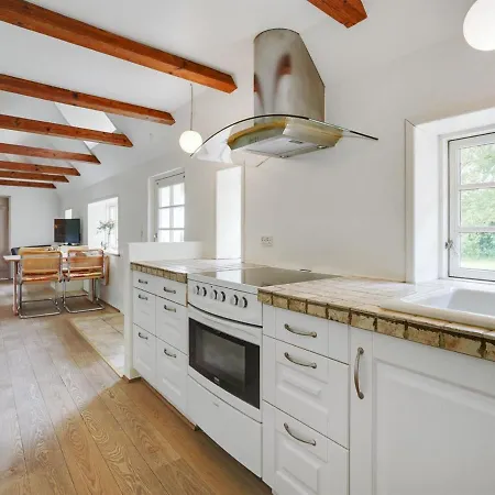 Holiday home Faik - 650m From The Sea In Ne Jutland By Interhome *